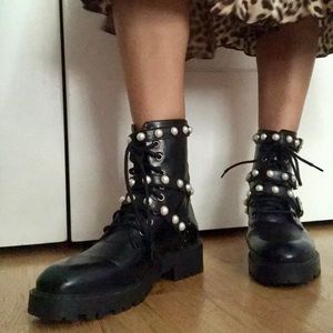 🥝 ZARA PEARL COMBAT BOOTS 🐯